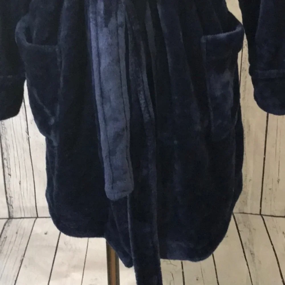 NwoT Sonoma super soft faux fur robe Glitter SLEEP embroidered on back - Picture 8 of 8